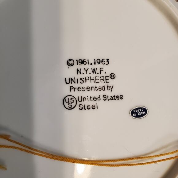 VINTAGE 1961 1964 New York WORLDs FAIR souvenir 8" plate dish UNISPHERE US Steel - Picture 2 of 4
